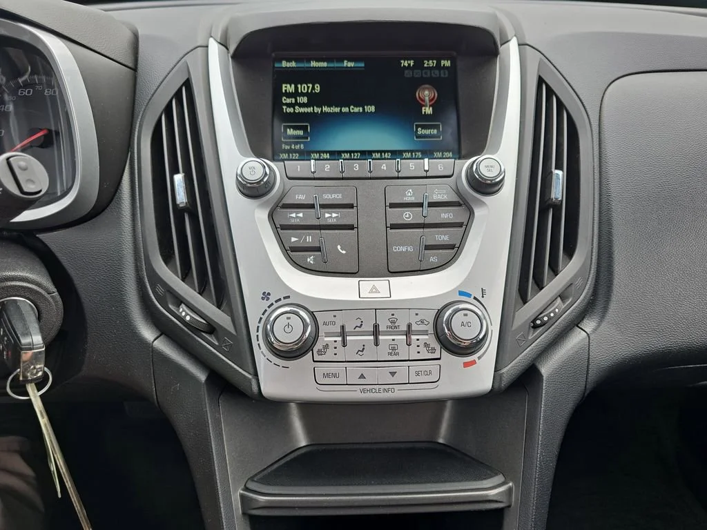 Used 2016 TUNGSTEN METALLIC Chevrolet LT image 23