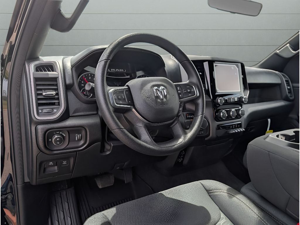 New 2026 Diamond Black Crystal Pearl-Coat Exterior Paint RAM Warlock Hemi 4x4 Crew Cab image 17