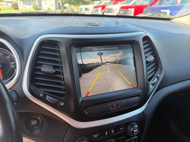 Used 2018 Diamond Black Jeep Latitude Plus image 54
