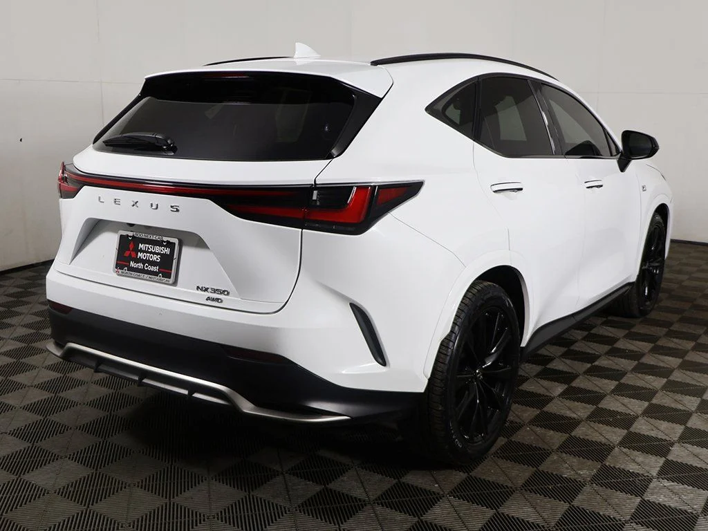 Used 2024 White Lexus 350 F SPORT Handling image 10