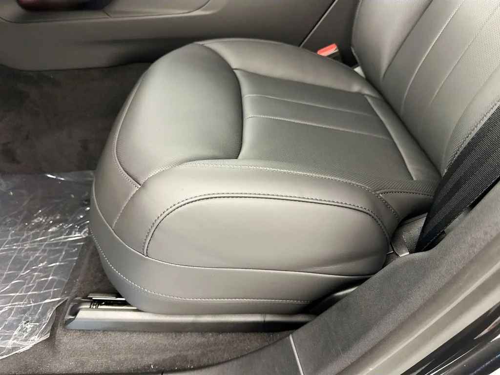 New 2026 Carpathian Grey Land Rover Dynamic SE image 20