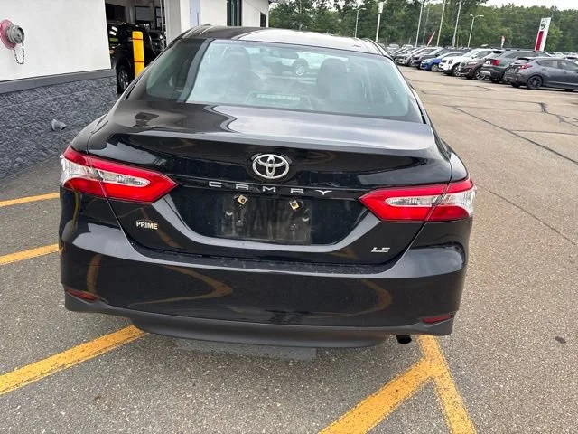 Used 2018 Midnight Black Metallic Toyota LE image 6