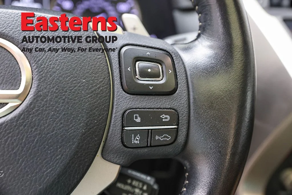 Used 2020 White Lexus 300 Base image 16