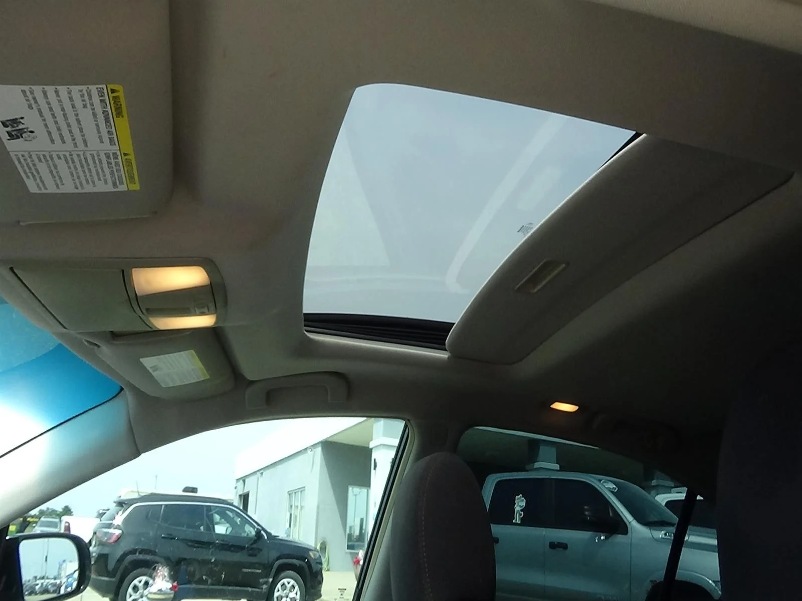 Used 2014 Silver Nissan 3.5 S image 7