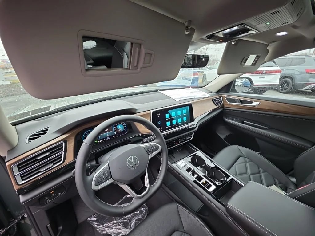 2026 Volkswagen Atlas SE w/Tech - Photo 15