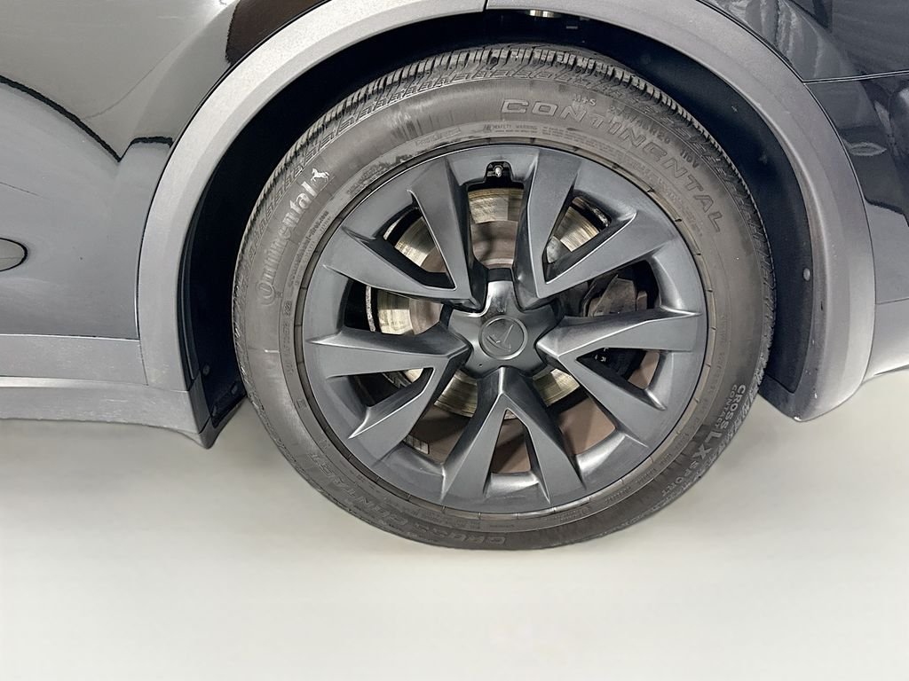 Used 2023 Solid Black Tesla  image 30