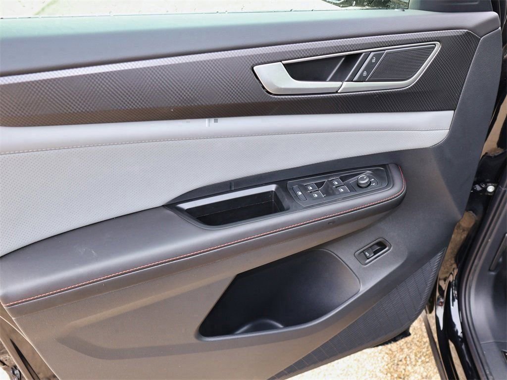 New 2026 Black Volkswagen 2.0T Peak Edition image 16