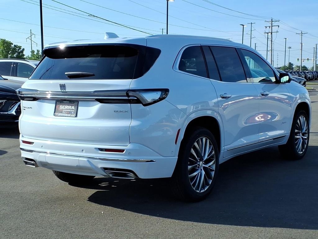 New 2026 Iridescent White Tricoat Buick Avenir image 14