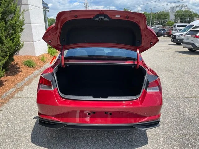 Used 2021 Scarlet Red Hyundai SEL image 38