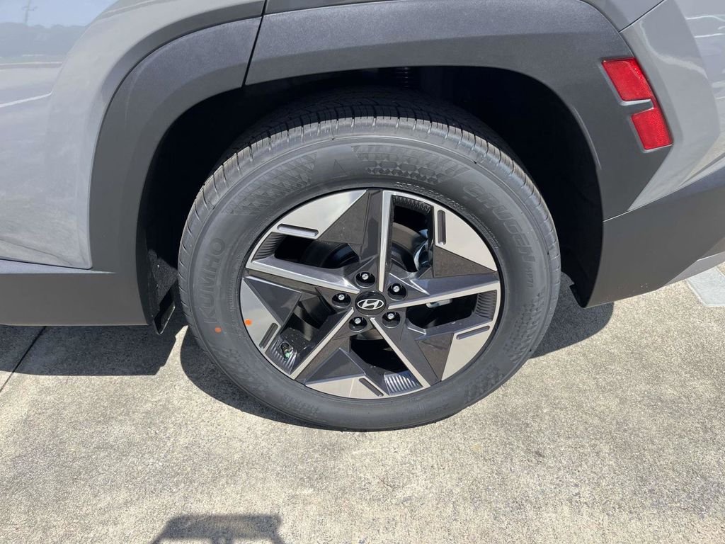 New 2026 Gray Hyundai SEL FWD image 6