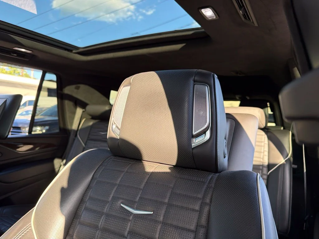 Used 2022 Black Cadillac Sport Platinum image 34
