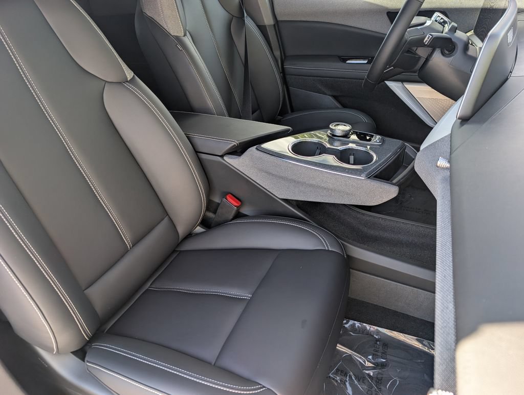 2027 Cadillac OPTIQ Sport - Photo 19