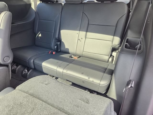 2027 Chevrolet Traverse LT - Photo 8