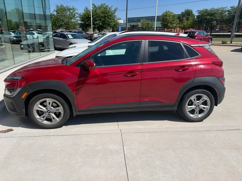 Used 2023 Red Hyundai SEL image 4