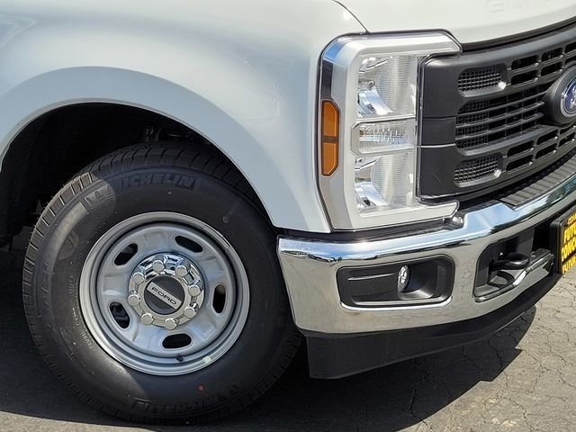 New 2026 Oxford White Ford F-250® XL image 84
