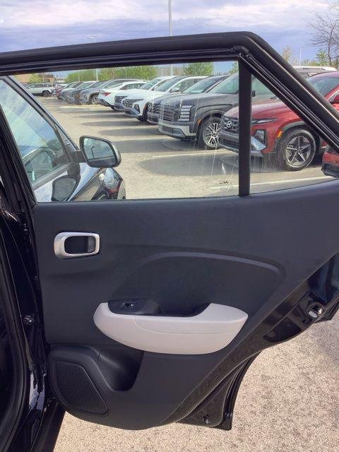 New 2026 Onyx Black Hyundai SEL image 21