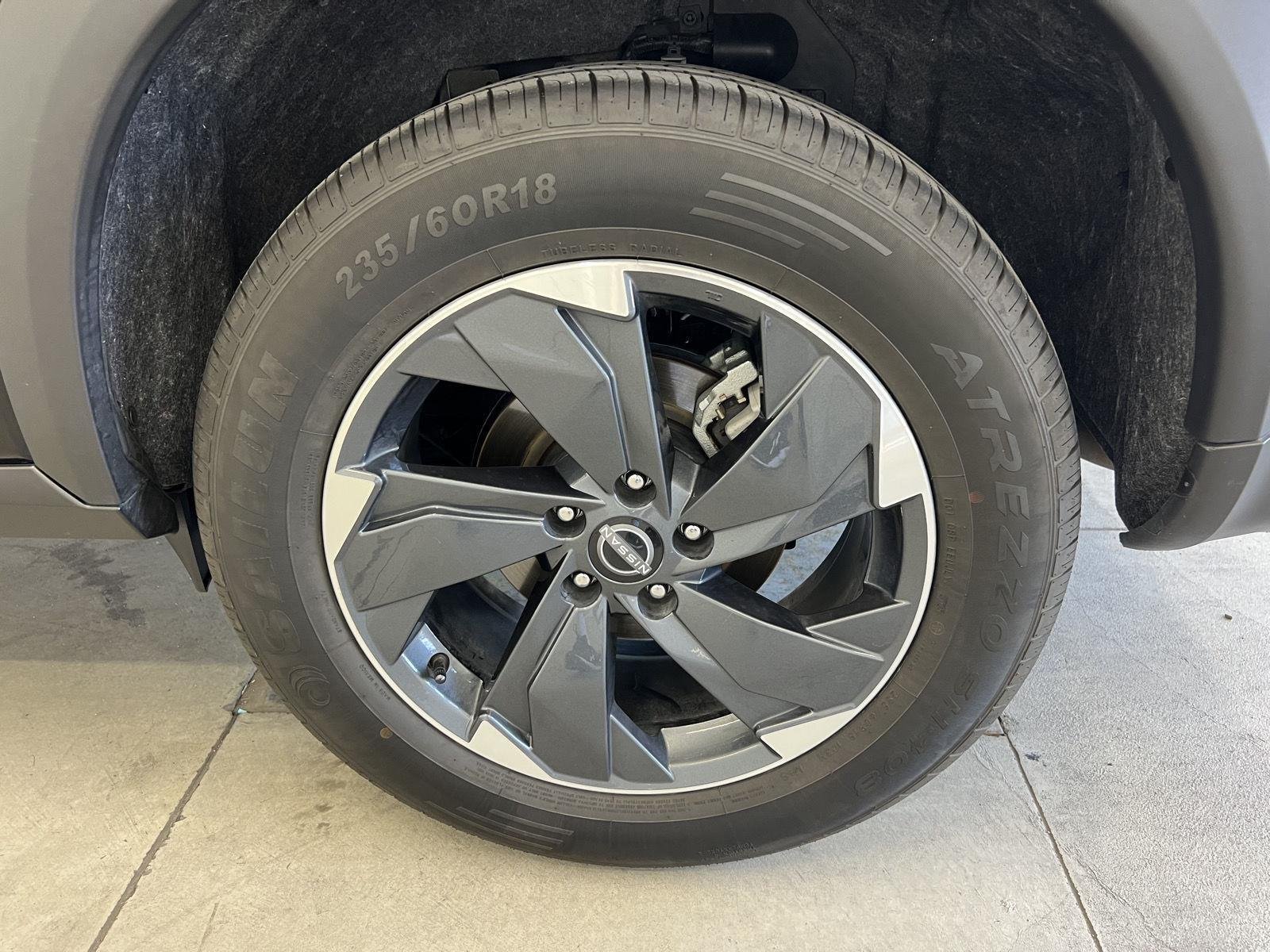 2025 Nissan Rogue SV - Photo 10