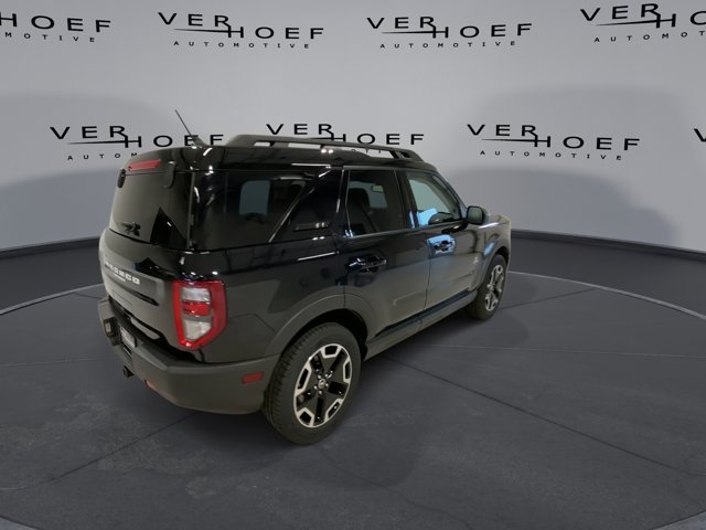 Used 2023  Ford Outer Banks image 8