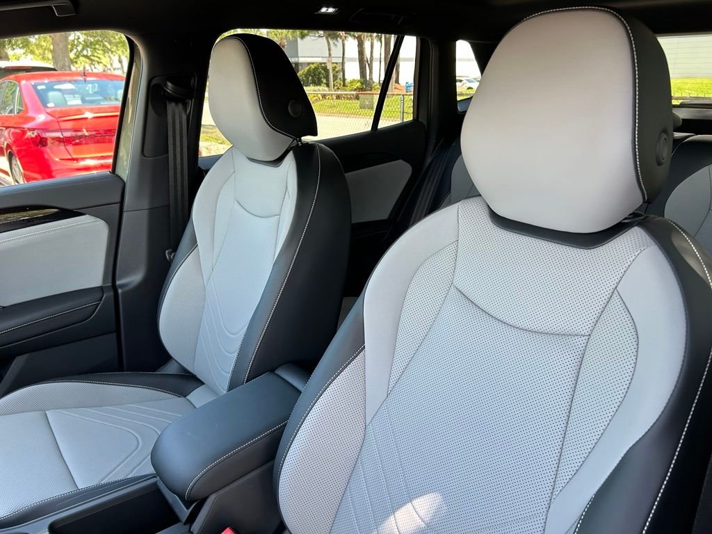 New 2026 Green Volkswagen 2.0T SE R-Line Black image 16