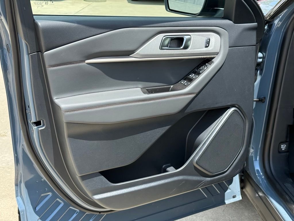 New 2026 Vapor Blue Metallic Ford Active image 14