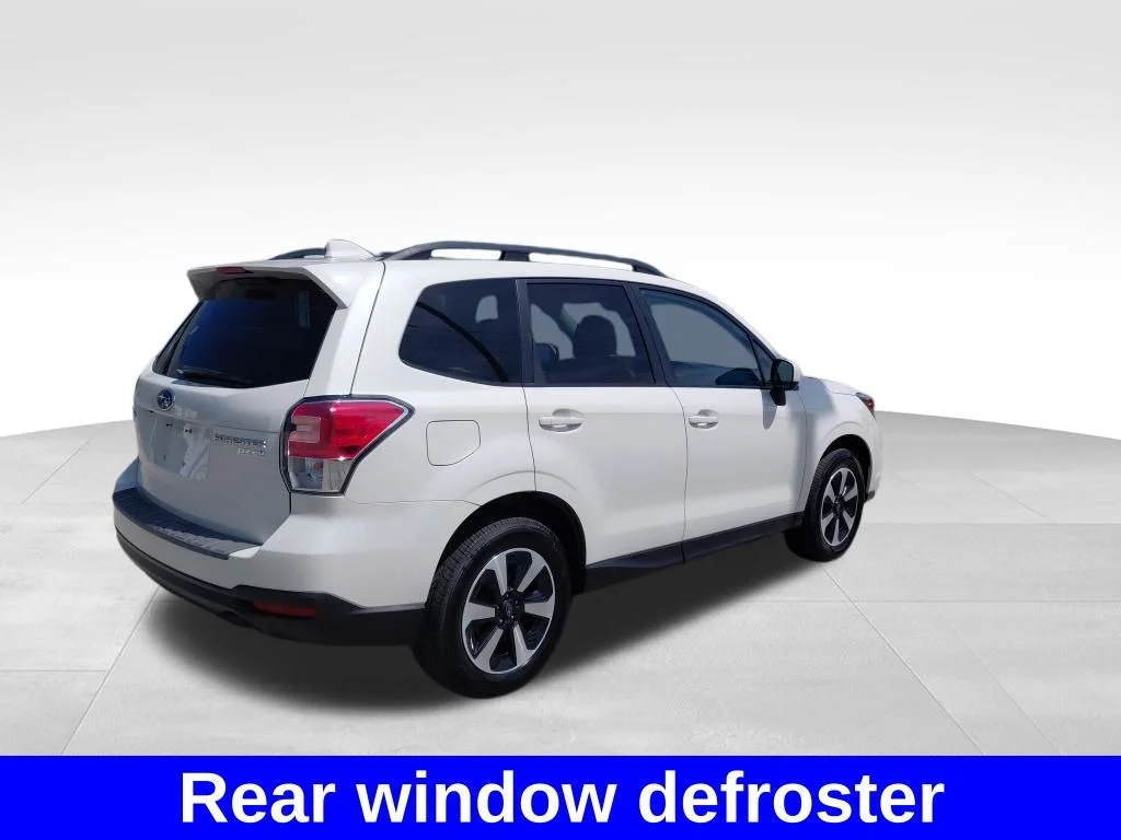 Used 2017 White Subaru 2.5i Premium image 9