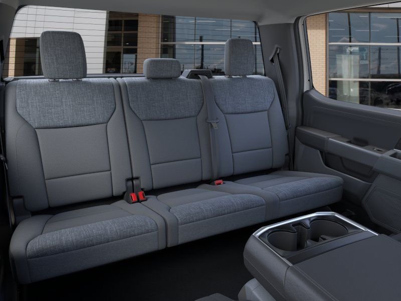 New 2026 Oxford White Ford XLT image 12