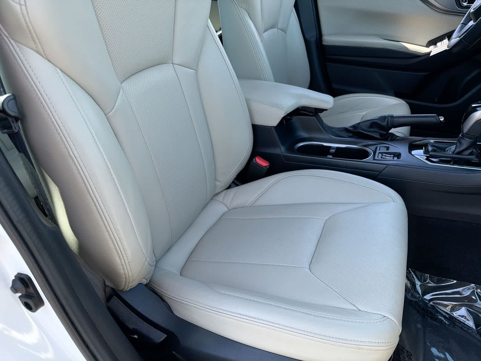 Used 2020 Crystal White Pearl Subaru Limited image 22