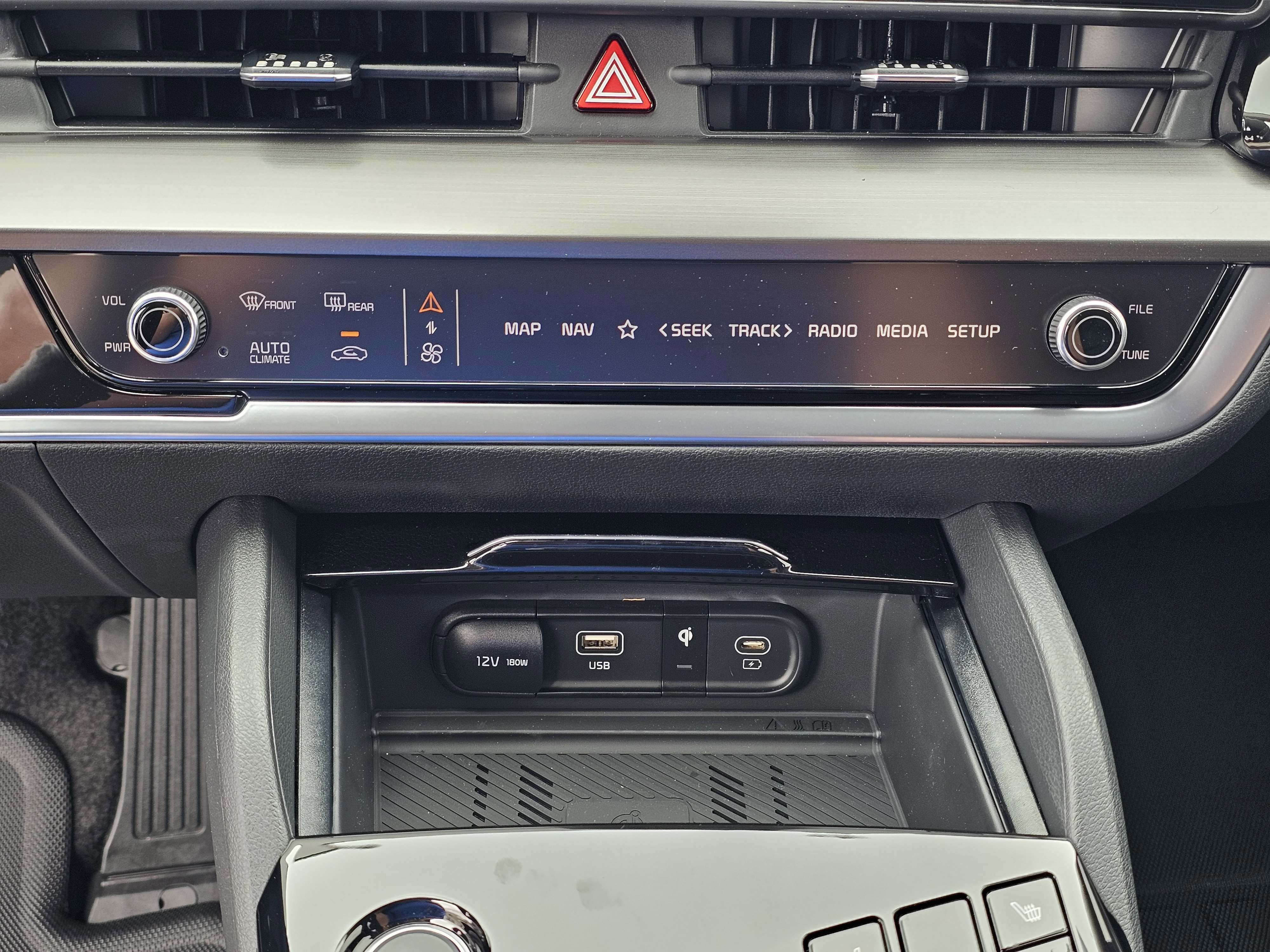 2025 Kia Sportage EX Hybrid - Photo 30