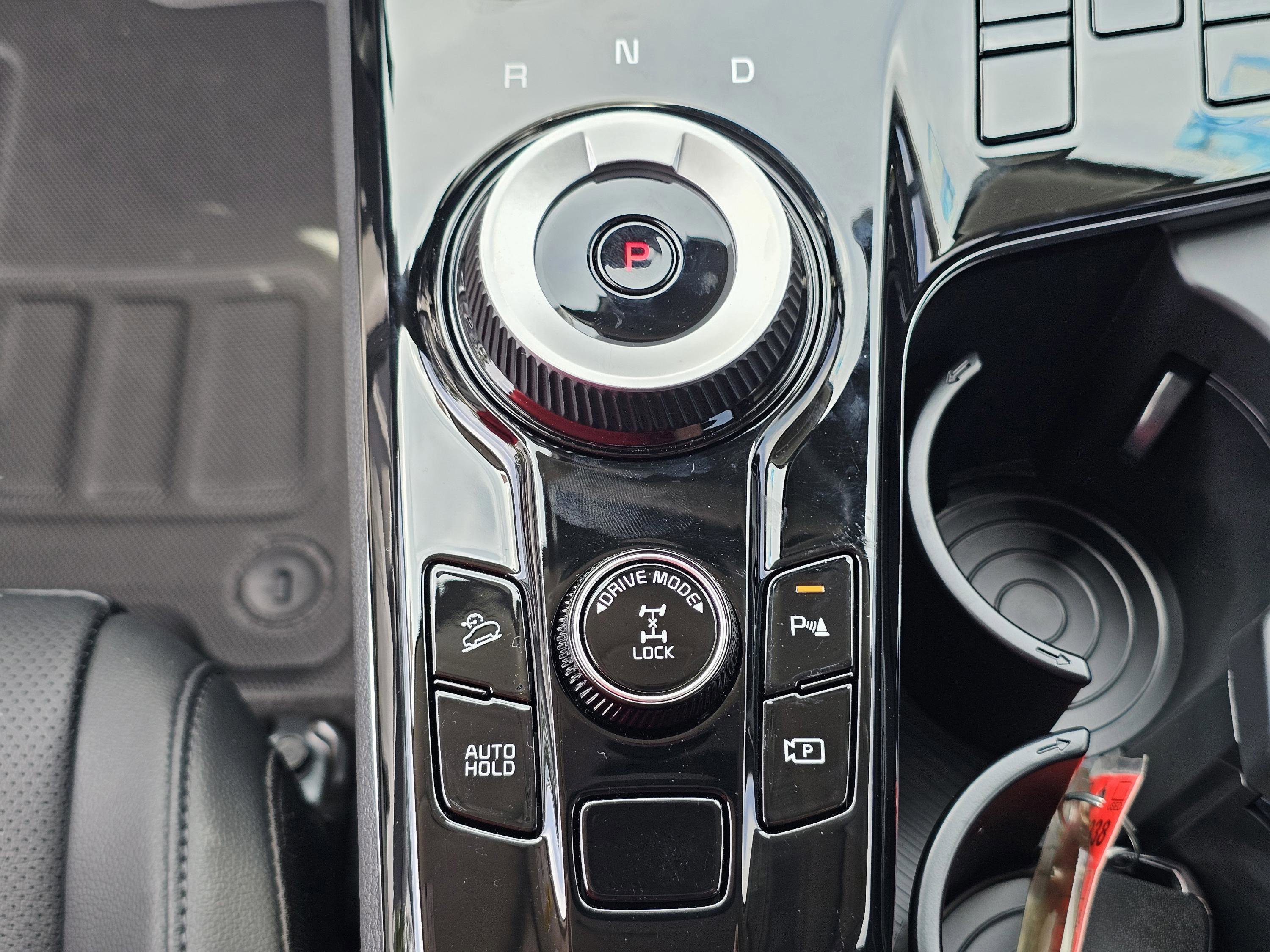 2025 Kia Sportage EX Hybrid - Photo 26