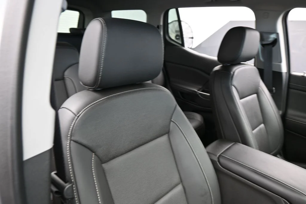 Used 2023 Sterling Metallic GMC SLT image 55