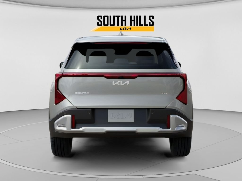 New 2027 White Kia LX image 5
