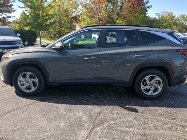 Used 2024 Gray Hyundai SEL image 4