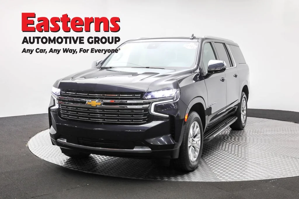 Used 2023 Gray Chevrolet Premier image 1