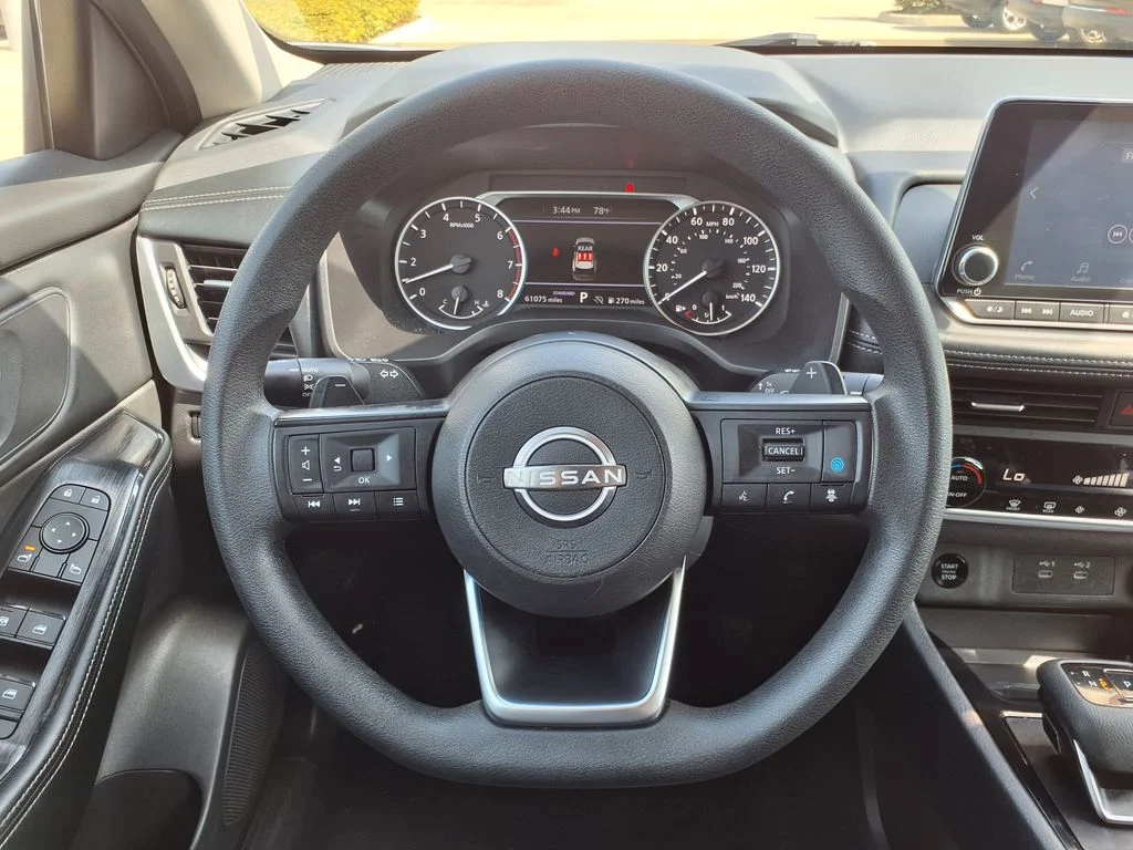 Used 2024 White Nissan SV image 27