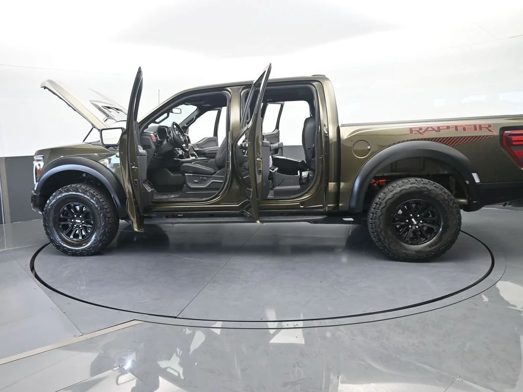 Used 2025 Green Ford Raptor image 81