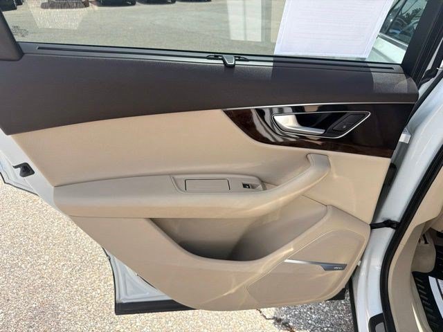 Used 2018 White Audi Prestige image 16