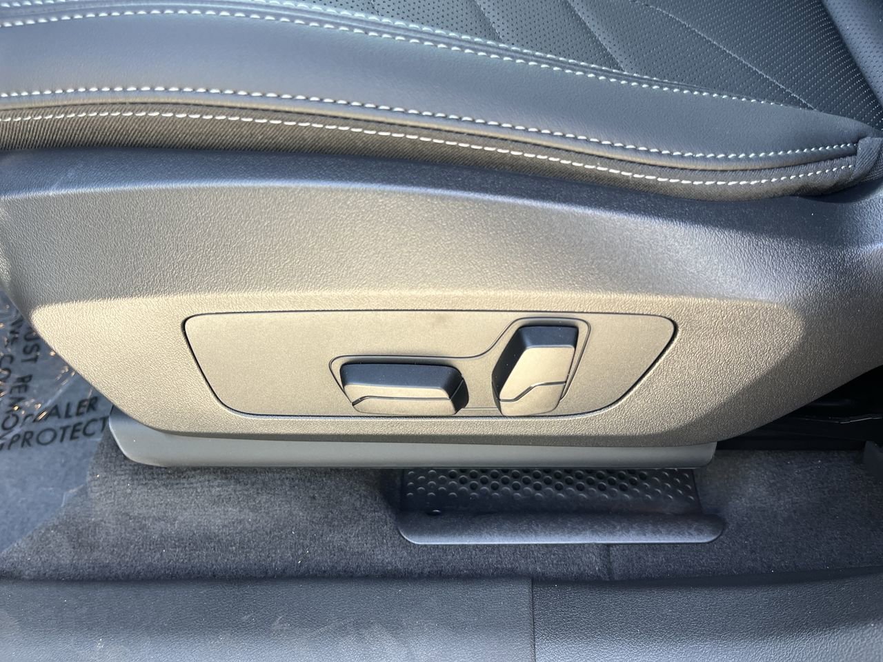 2025 BMW X1 28i - Photo 15