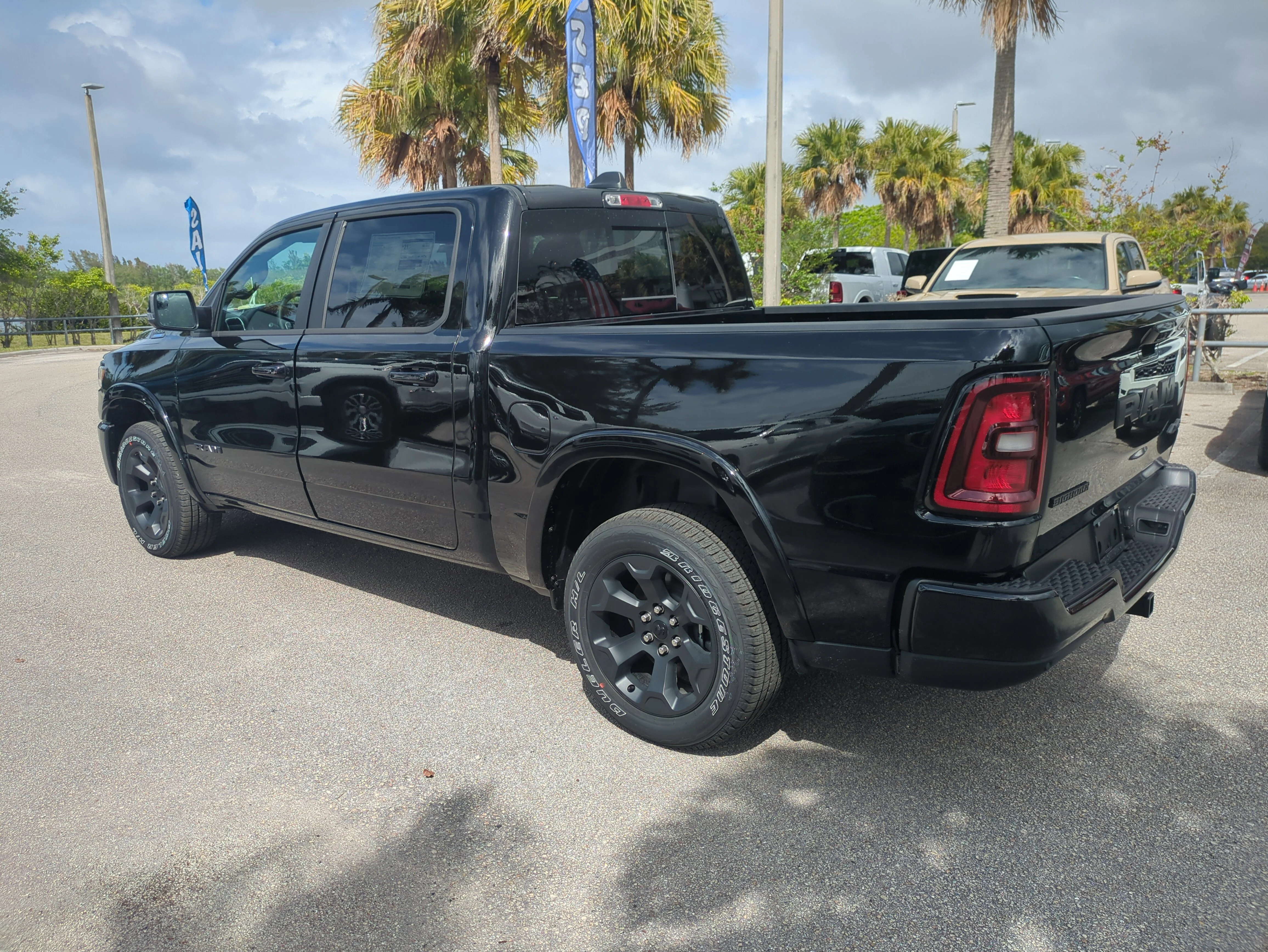 New 2025 Diamond Black Crystal Pearl-Coat Exterior Paint RAM Big Horn image 6