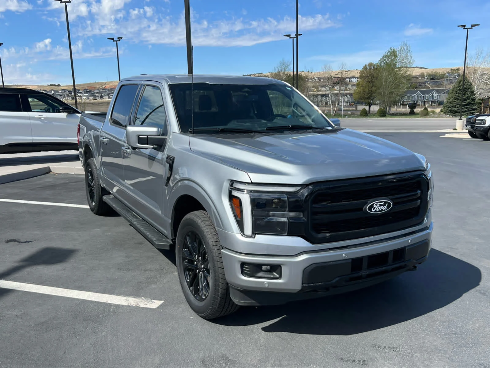 Used 2025 Iconic Silver Metallic Ford LARIAT image 4