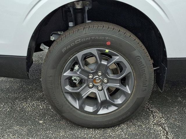 New 2026 Space White Metallic Ford XLT image 25