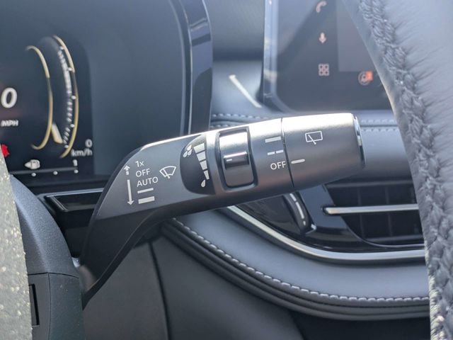 New 2027 MINERAL BLACK INFINITI Luxe FWD image 30