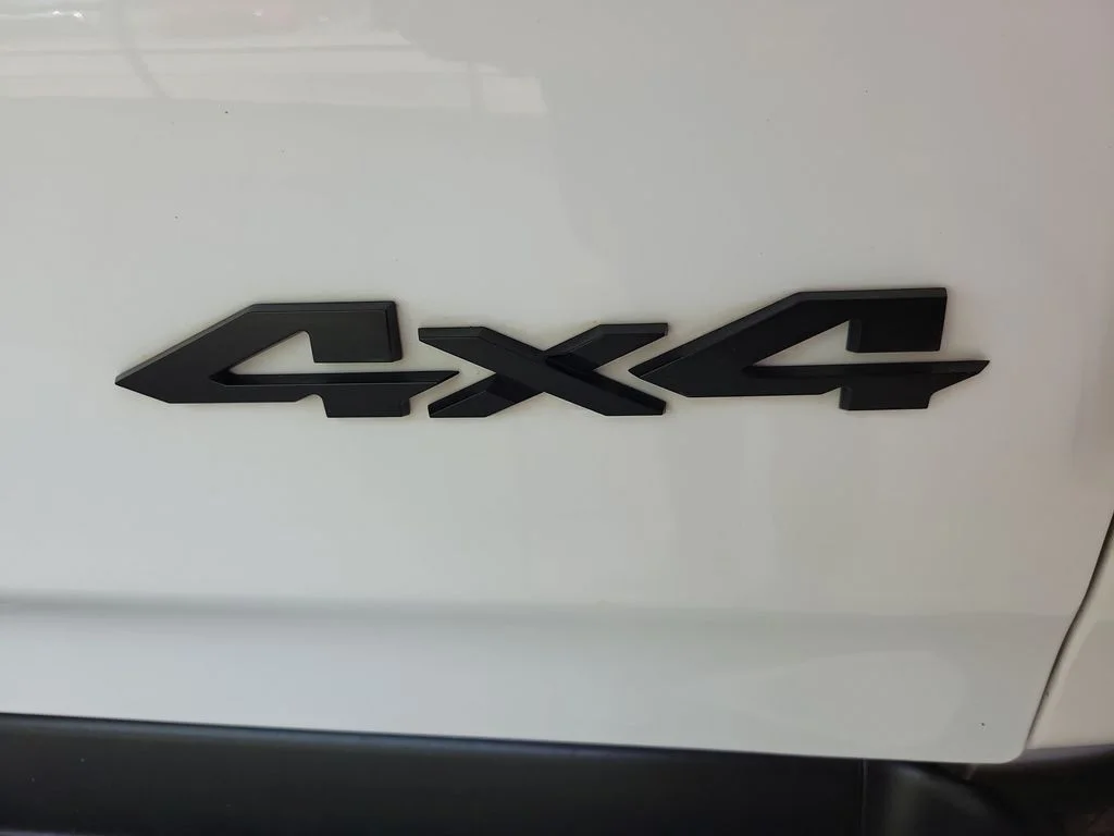 Used 2024 White Ram Laramie image 11