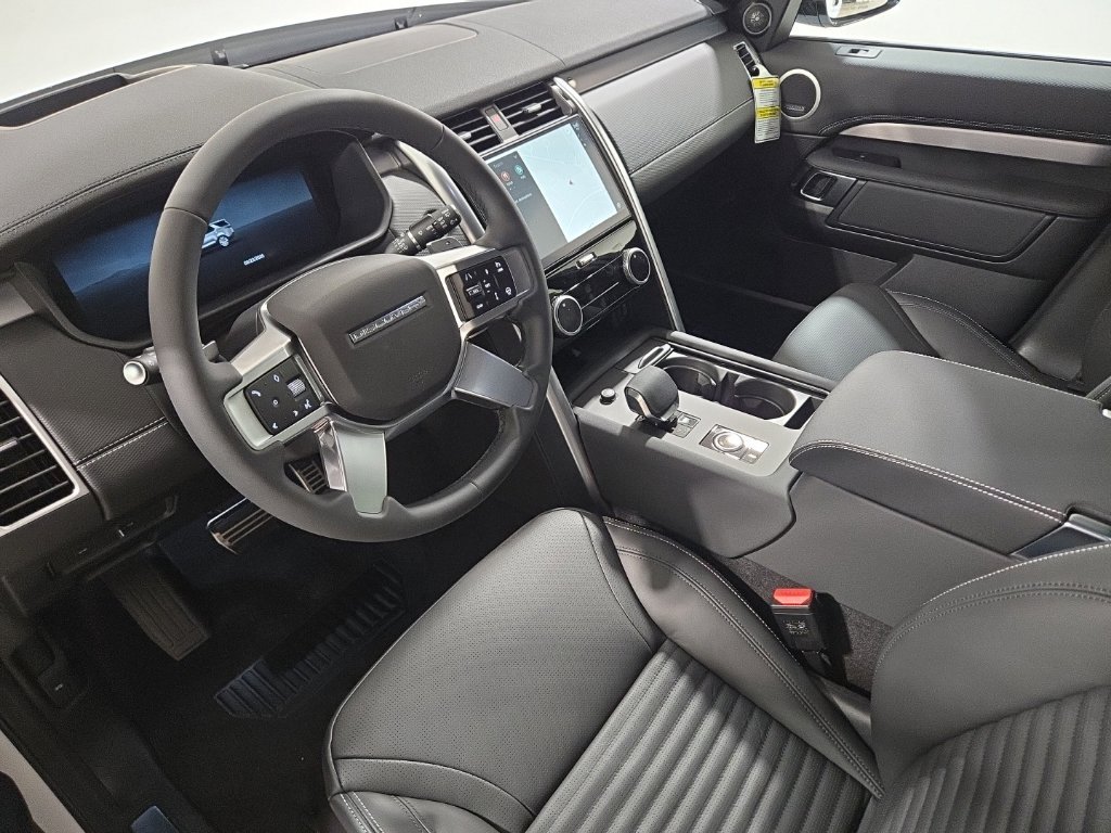New 2026 Fuji White Land Rover Dynamic SE image 21