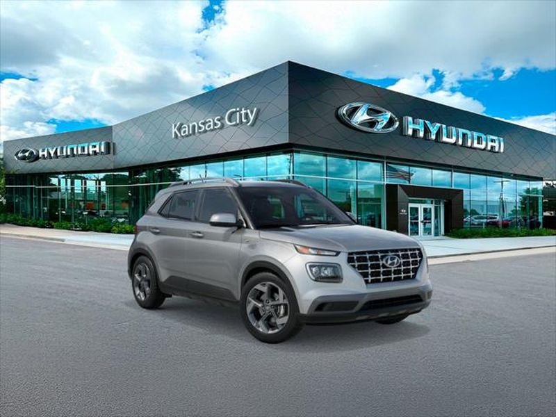 New 2026 Shimmering Silver Hyundai SEL image 2