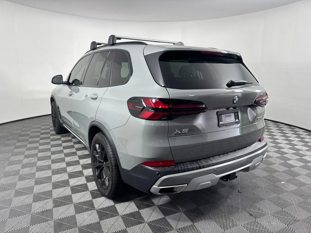 Certified Used 2025 Green BMW xDrive40i image 7