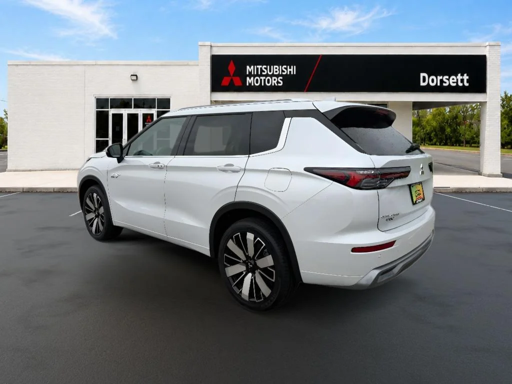 New 2026 White Mitsubishi SEL image 8