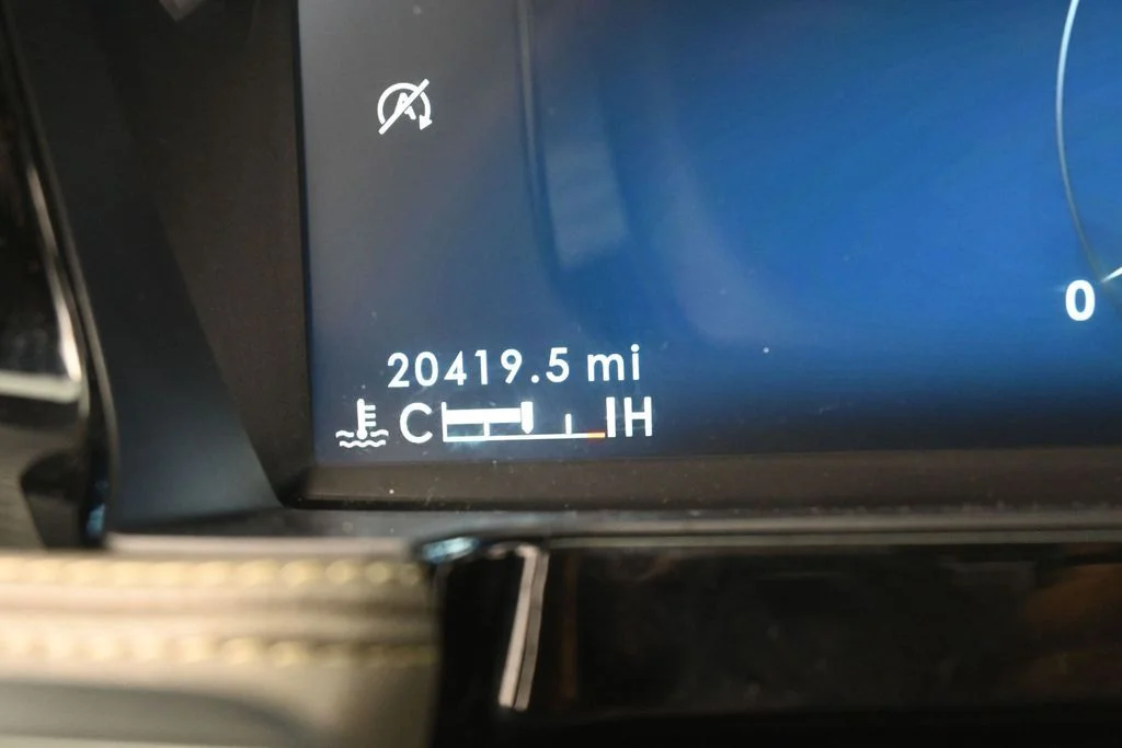 Used 2023 White Metallic Lincoln Reserve image 29