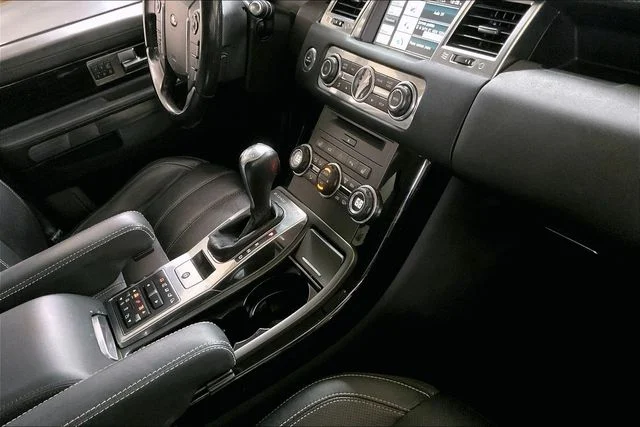 Used 2012 Black Land Rover HSE image 11