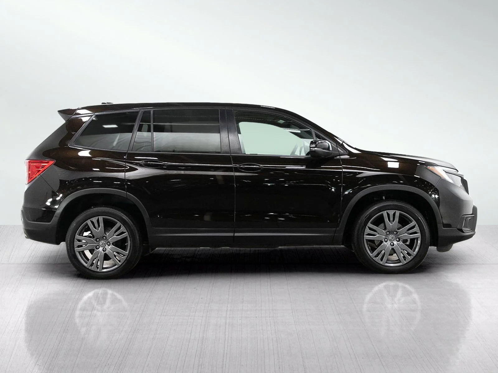 Used 2019 Crystal Black Pearl Honda 4D EX-L 4WD image 6