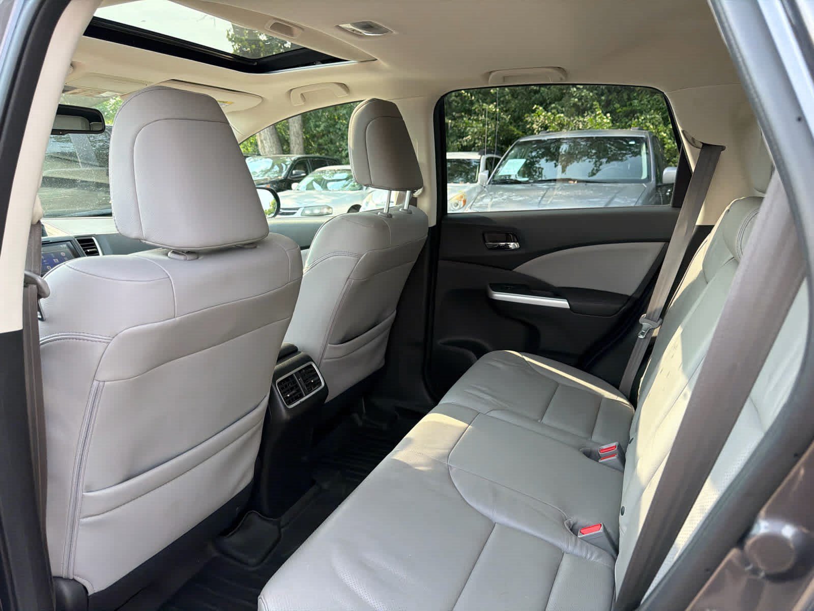 Used 2015 Gray Honda EX-L image 6